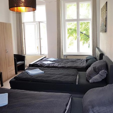 Apartment Fuer Familien, Freunde Oder Groessere Gruppen Bis Zu 8 Personen In Der Naehe Des Berliner Hauptbahnhofs Bagian luar foto