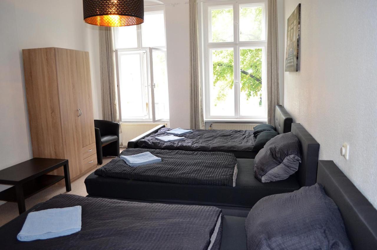 Apartment Fuer Familien, Freunde Oder Groessere Gruppen Bis Zu 8 Personen In Der Naehe Des Berliner Hauptbahnhofs Bagian luar foto